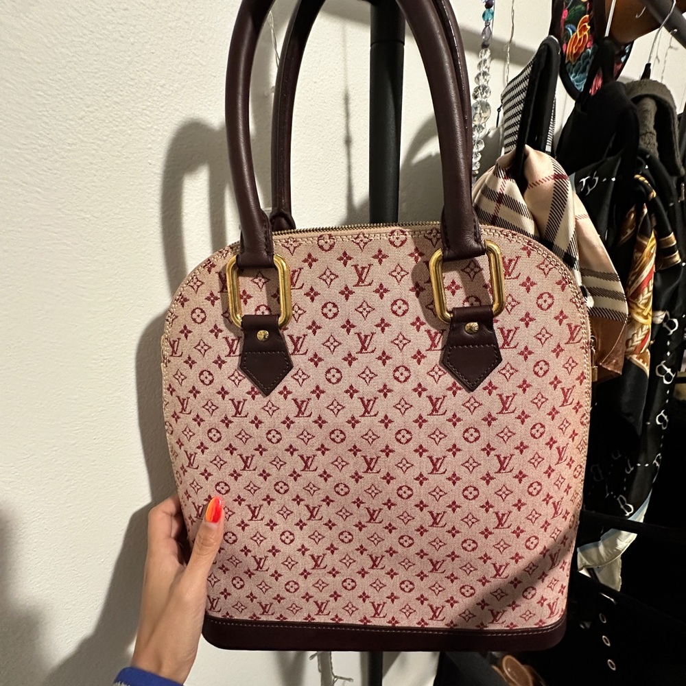 Louis Vuitton Red and Brown Satchel with Signature Pattern Alma - Picture 9 of 13